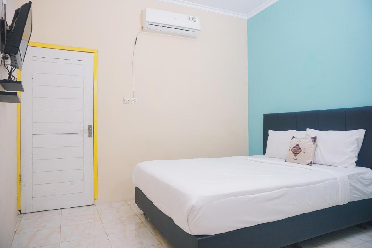 Grand Khalifah Guesthouse Sumbawa Exterior foto