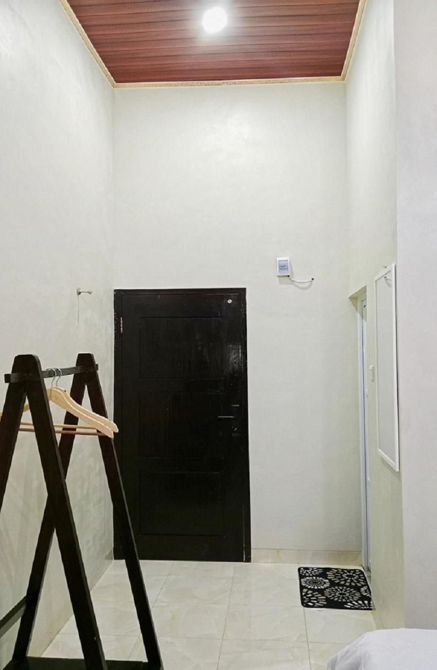 Grand Khalifah Guesthouse Sumbawa Exterior foto