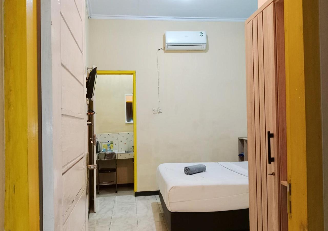 Grand Khalifah Guesthouse Sumbawa Exterior foto